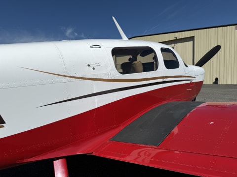 Mooney M20J (N242HM) photo 7