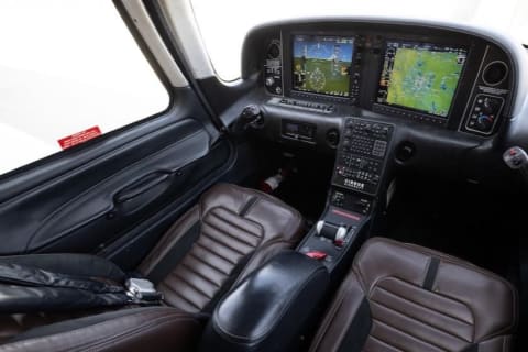 CIRRUS SR22-G5 TURBO (N218HL) photo 5