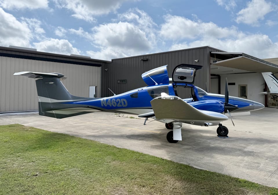2022 Diamond DA62 (N462D) for sale