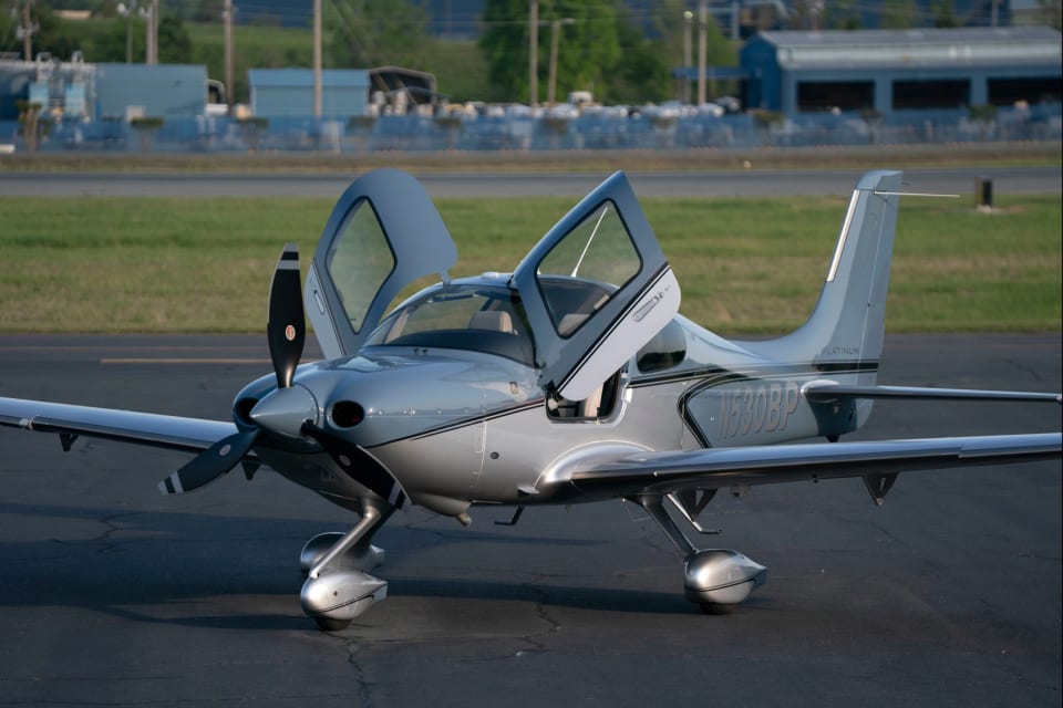 1981 Cessna 172RG Cutlass (N9530B) for sale