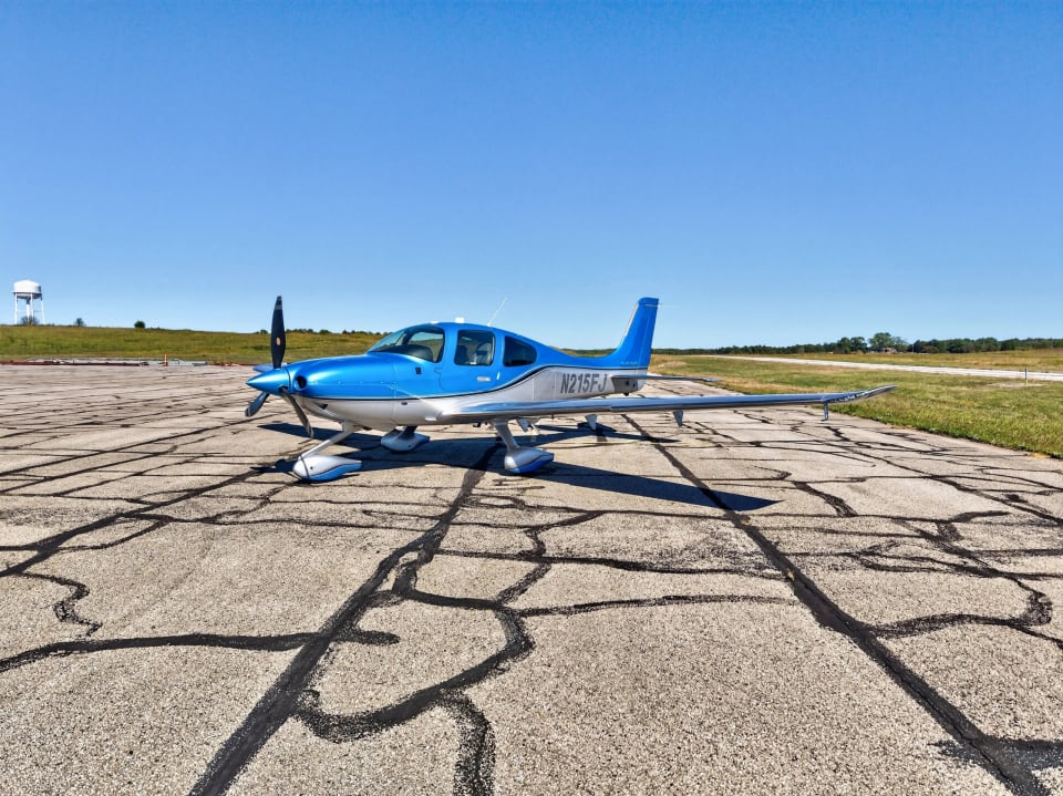 Cirrus SR22-G6 Turbo GTS (N215FJ) for sale