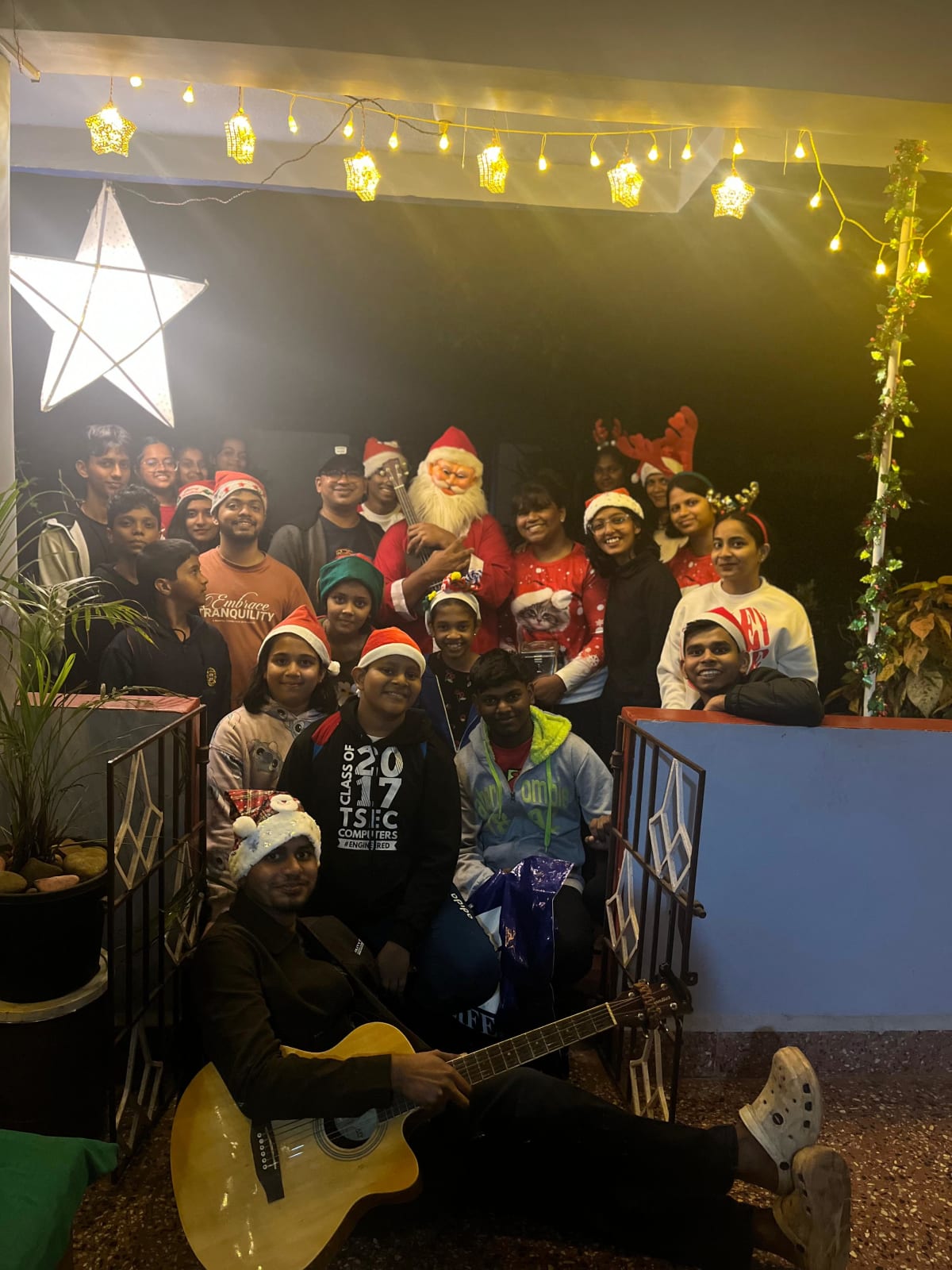 Christmas Serenading — Photo 8