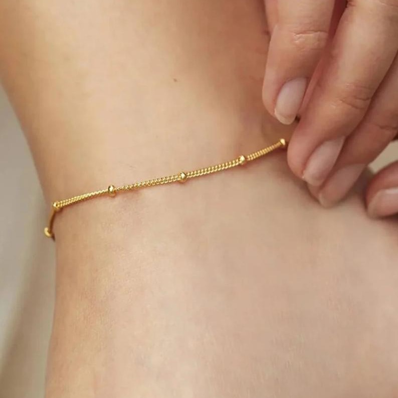 Anti - Tarnish ankle golden colour
