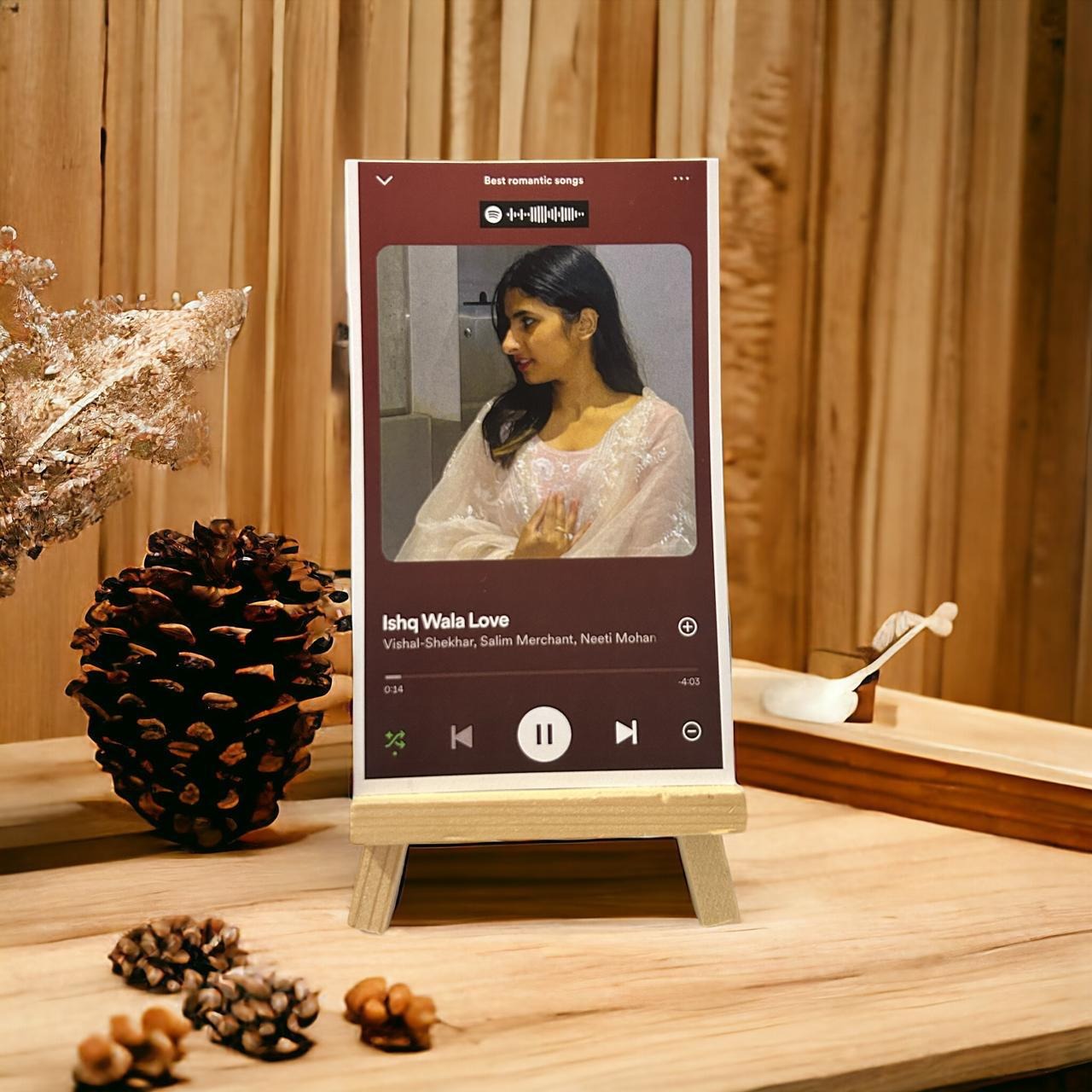 Customer spotify play  card with stand