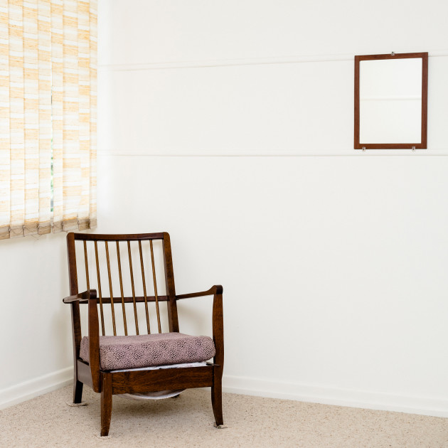 Sitting Room, 2014. Archival inkjet print 110x110cm. © Alan Hill and Kelly Hussey-Smith.