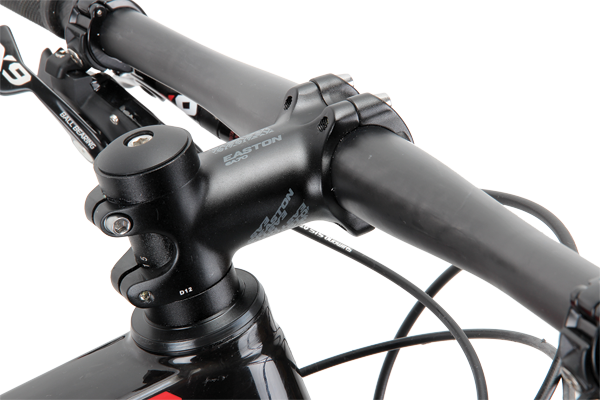 A stubby stem compensates for the long front-centre and keeps your weight well behind the front axle—this adds a degree of confidence when descending steep stuff.