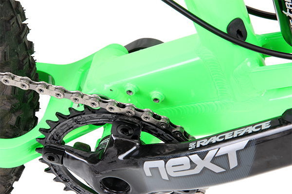 While it can run a front derailleur, the low-direct mounting system provides a clean and tidy appearance if you opt for a one-by drivetrain like our test bike.