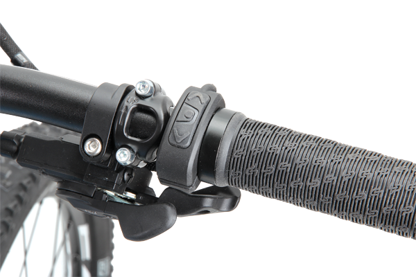 Don’t like what your brain is thinking? Well override it! This easy to reach switch lets you select the suspension mode that suits.