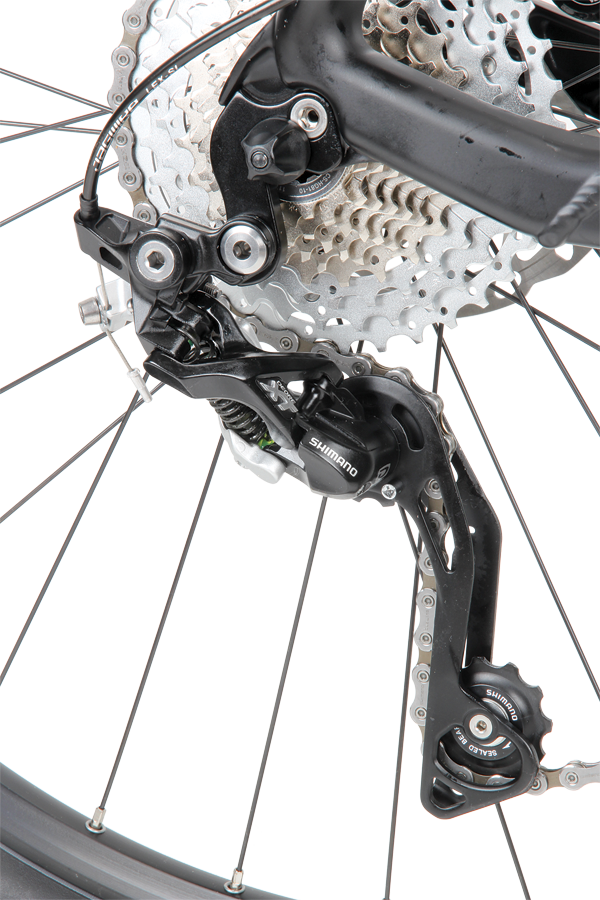While it’s nice to see lots of Shimano XT parts on a bike at this price, we’d have preferred to see a quiet running clutch-equipped Shadow Plus derailleur.