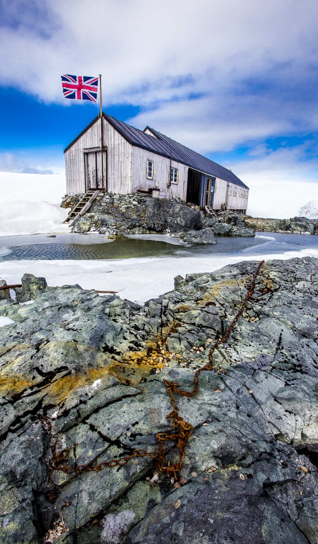 Antarctica. Canon EOS 6D, 16-35mm f/2.8L II USM lens, 1/350s @ f9.5, ISO 400.