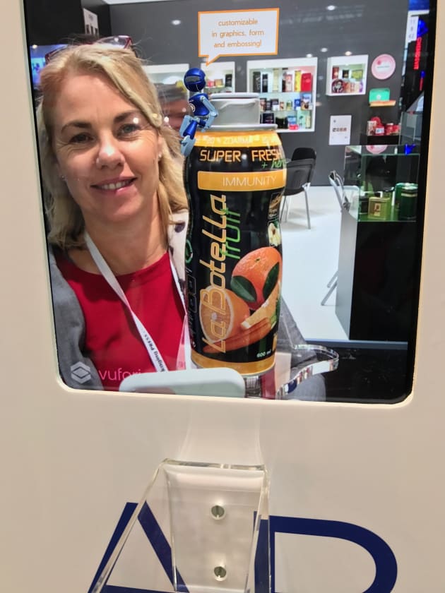Lindy Hughson on NewBox stand with AR display