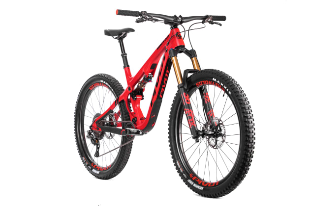 Pivot Mach 5.5 First Look Mountain Biking Australia magazine