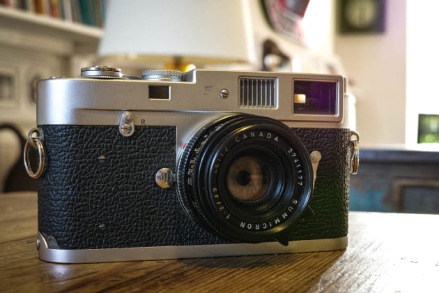 College student finds Leica M2 for $5 at Thrift store - Australian