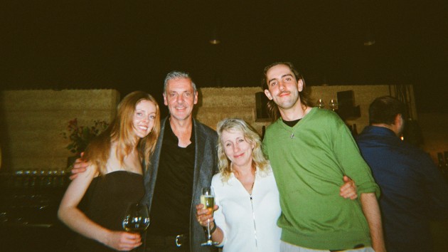 icon-founders-chris-dodds-and-joanne-painter-with-their-kids-saskia-and-seb.png