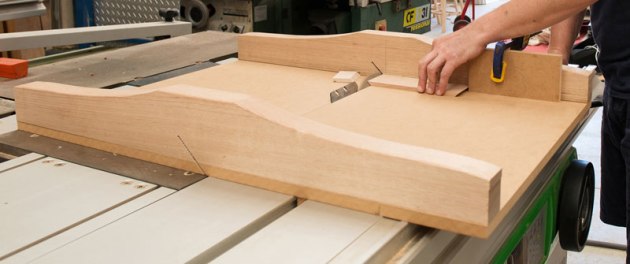 02.mitre-cutting-sled.2.jpg