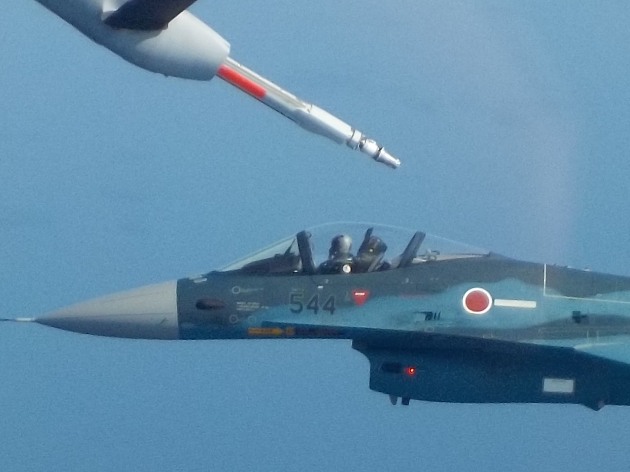 A JASDF Mitsubishi F-2A with the boom nozzle of a RAAF KC-30A Multi-Role Tanker Transport aircraft during an air-to-air refuelling flight test over Japan. (Defence)