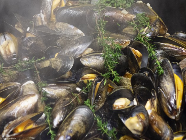 Young - 10 and under, Evie Grimshaw, United Kingdom. 'Mussels with steam'. Cooking my tea.