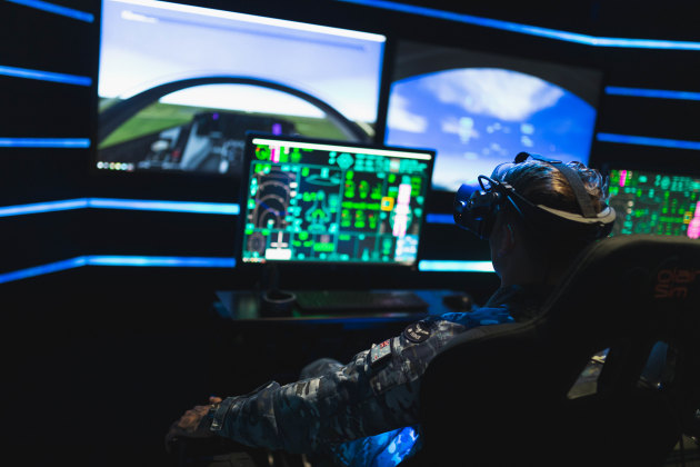 Air 6500 will connect all platforms and sensors
across all warfighting domains into a single interface. (Lockheed Martin Australia)