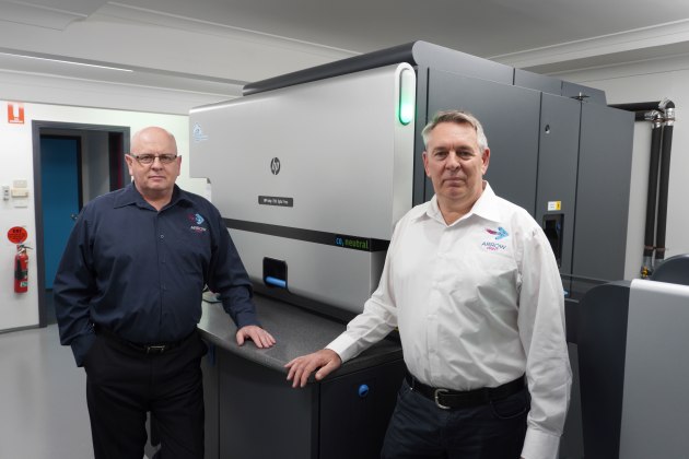 Metallic: Ian and Stuart Rowe with the HP Indigo 7900 at Arrow Print