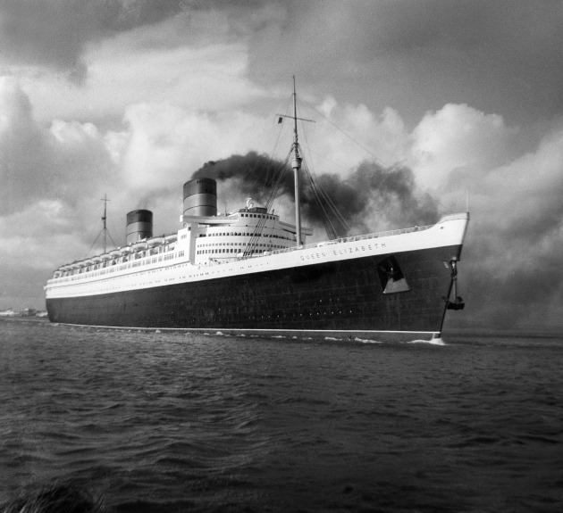 Queen Elizabeth leaving South Hampton. Off my first roll of film, a 127 film, on the two shillings and sixpence Bakelite VP Twin Camera.