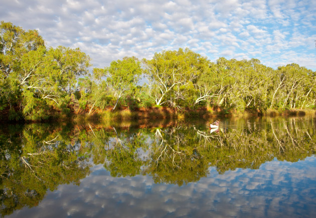 Murlamunyjunha Crossing Pool, Millstream – Chichester National Park. Canon EOS 5D, EF17-40mm f/4L USM lens @ 29mm. 1/125s @ f4, ISO 100.