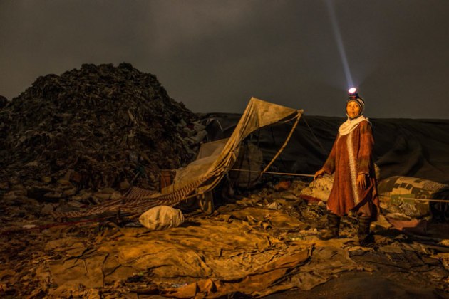 Elisabetta Zavoli, The Landfill Midwife, First Prize of Earth Photo 2019