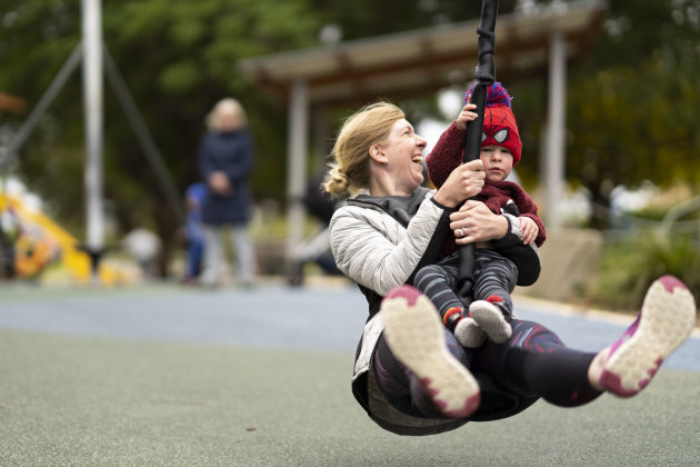 10fps second on the A7III gives an impressive rate of keepers. This was one of about six shots in a row, all in focus. Sony A7III, 85mm 1.4GM lens. 1/1000s @ f1.4, ISO 100.