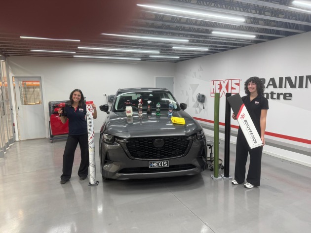 Sponsored training: The course will comprise two days of vehicle wrap techniques, followed by two days of PPF Bodyfence application