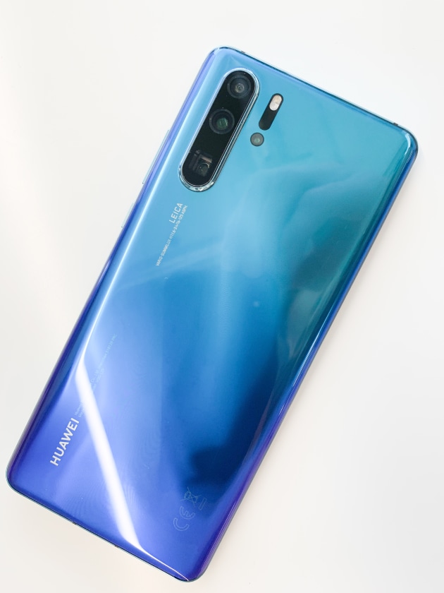 The striking finish of the 'Aurora' P30 Pro.