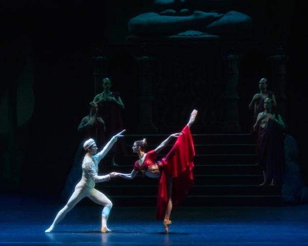 Lania Atkins as Gamzatti (with Riccardo Castellanos) in the Norwegian National Ballet's 'La Bayadere'. Photo by Yoel Carreno.