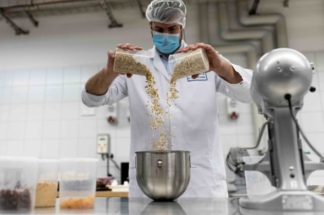 US ingredients giant, Ingredion, has made a conditional all-cash proposal to acquire British rival Tate & Lyle in a deal that would value the company at approximately $5.2 billion (&pound;2.74 billion).