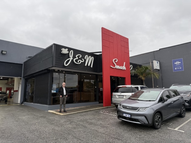 J&M Smash Repairs