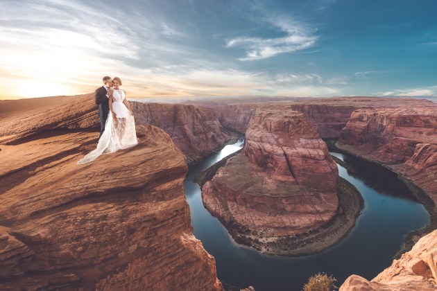 © Jimmy Bui. Pre-wedding shoot at Horseshoe Bend, Arizona.