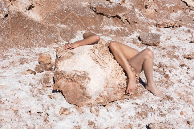 Honey Long and Prue Stent. Mineral growth 2019. From the series Touching pool. Pigment ink-jet print 72.0 x 108.0 cm
courtesy of the artists and ARC ONE Gallery (Melbourne)