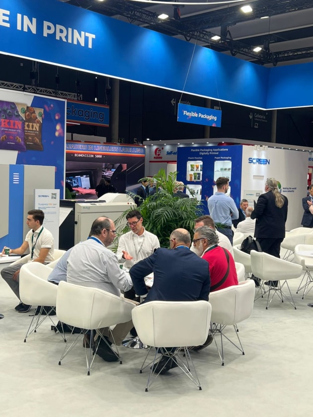 Jack Malki and team meet with customers