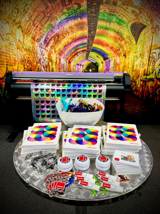 Valuable insights: Live demonstrations and hands-on sessions focused on direct-to-object and UV printing