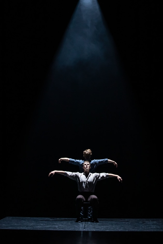 Natalie Weir's 'Fallen', performed by the Queensland Ballet. Photo by David Kelly.