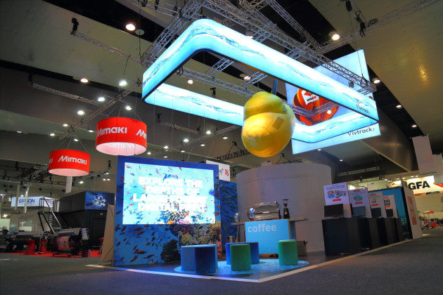 Underwater-theme: Vivad's stand at PacPrint 2017