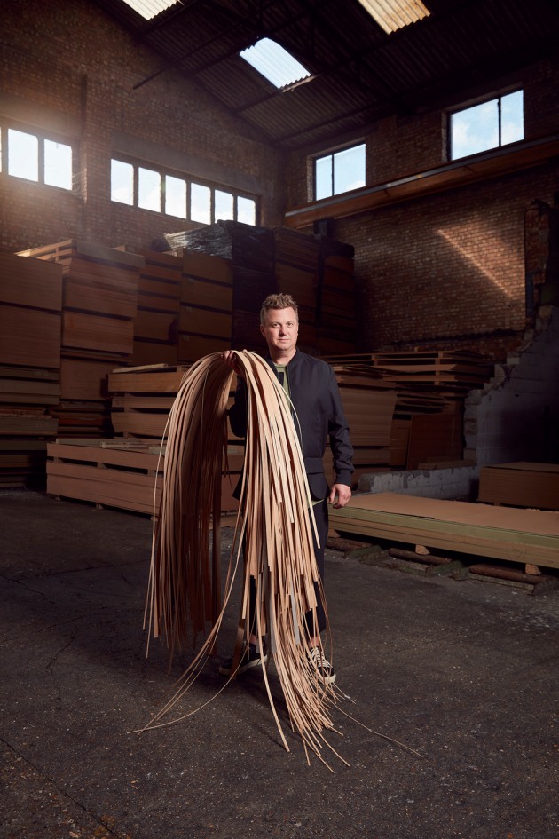 recoil_brodie-neill_studio_reliance-veneers-portrait_195.jpg