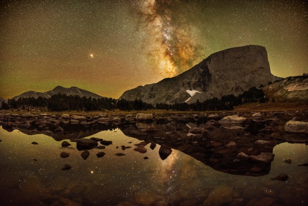 Reflections of Mount Hooker © Marc Toso (USA). Nikon D810A camera, 24 mm f/2 lens, ISO 6400, 50 x 20-second exposures