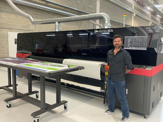 Sign & Display sweet spot: EFI’s Rob Pearson with the new M3h hybrid model