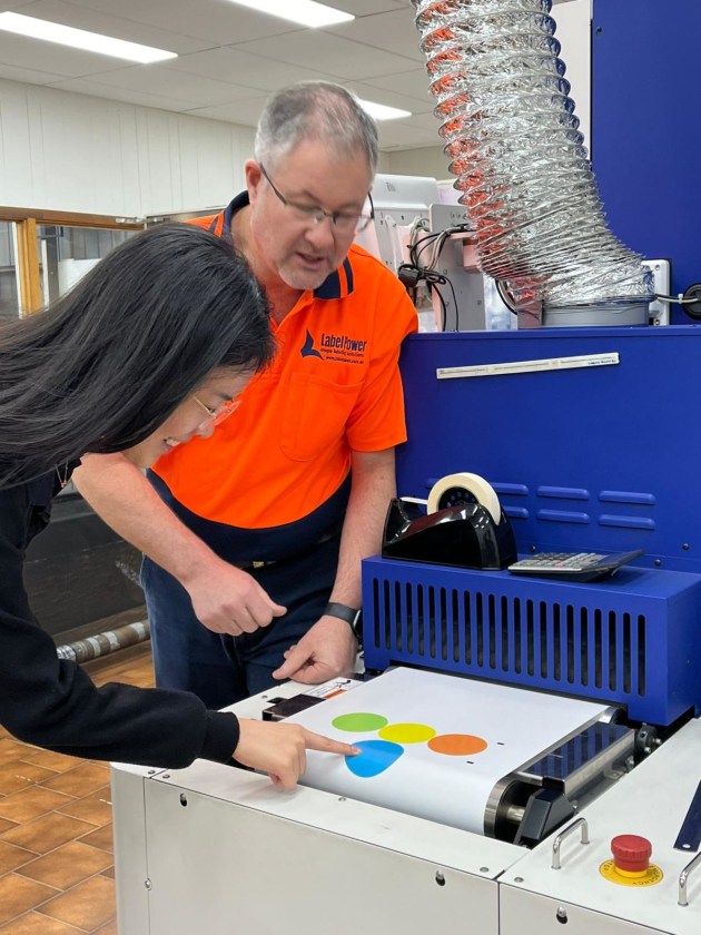 Label Power’s Sally Li and Joel Woodman with the Epson SurePress in Melbourne.
