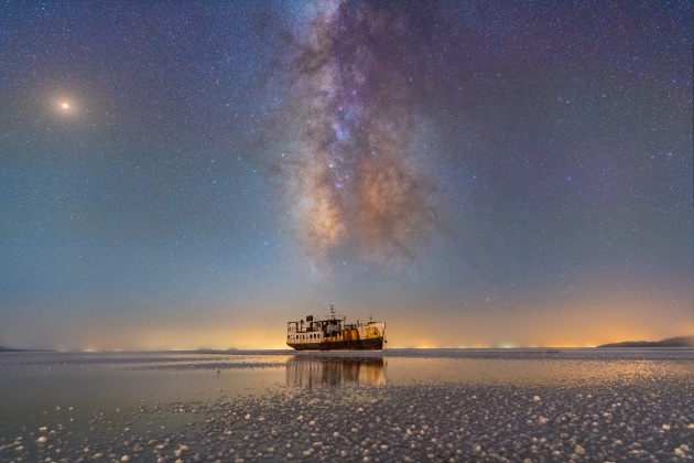 Sharafkhaneh port and lake Urmia © Masoud Ghadiri (Iran). Nikon D850 camera, Vixen Polarie mount, 24 mm f/4 lens, ISO 3200, 60-second exposure.