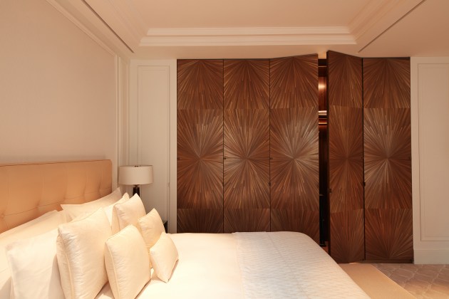 straw-marquetry-lison-decaunes-interior.jpg