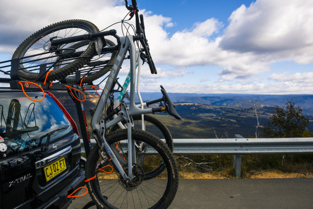 vertical mountain bike rack