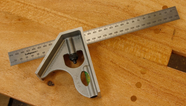 Lasquare combination square outlet