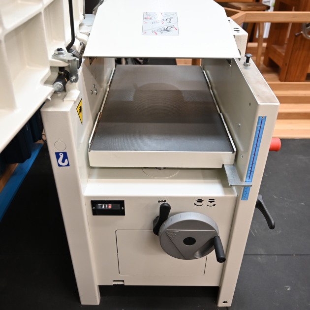 Scm thicknesser top