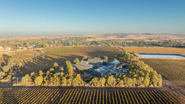 The Oatley family has acquired Murray Street Vineyards in the Barossa Valley.