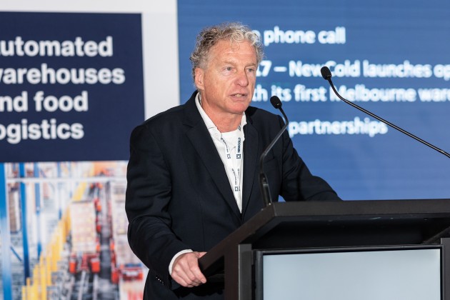 Bram Hage, founder and CEO of NewCold, addressing the guests at opening.
