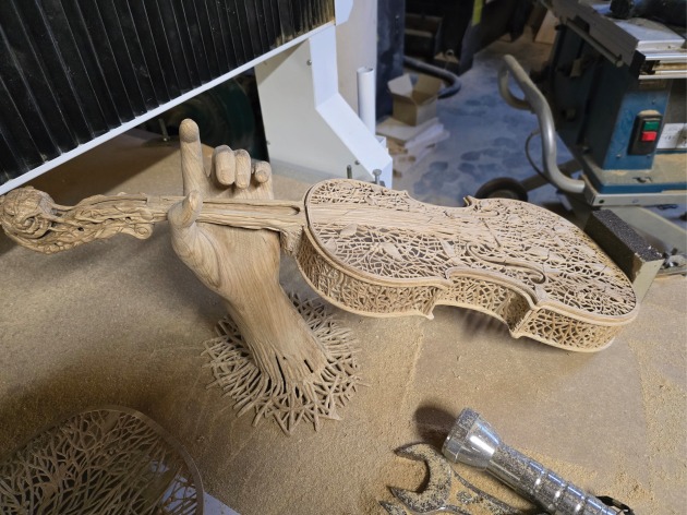 valdas-brucas-violin-process-1